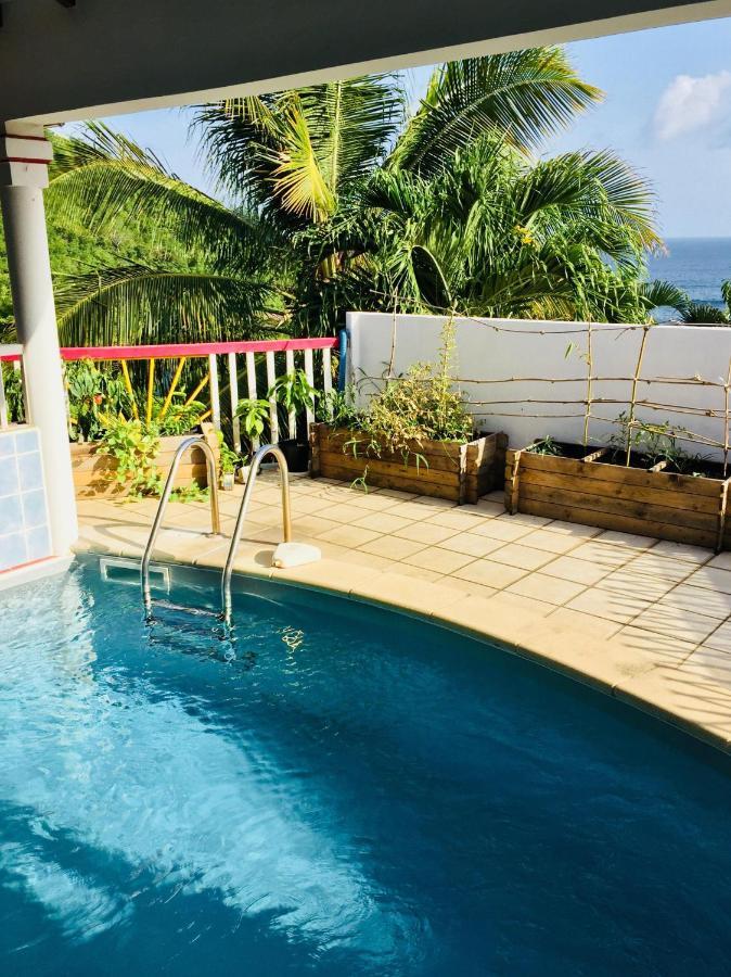 Soleil là Bed & Breakfast Terre-de-Bas Ngoại thất bức ảnh